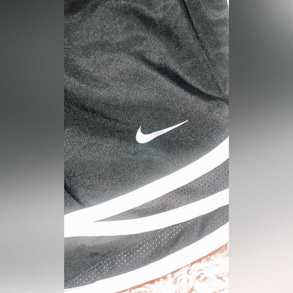 nike shorts - Picture 2 of 3